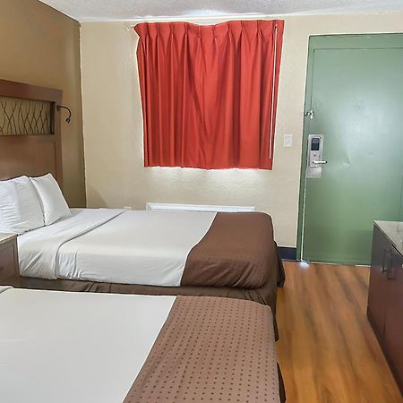 Oyo Hotel Mobile, Al I-65 At Airport Blvd Exterior photo