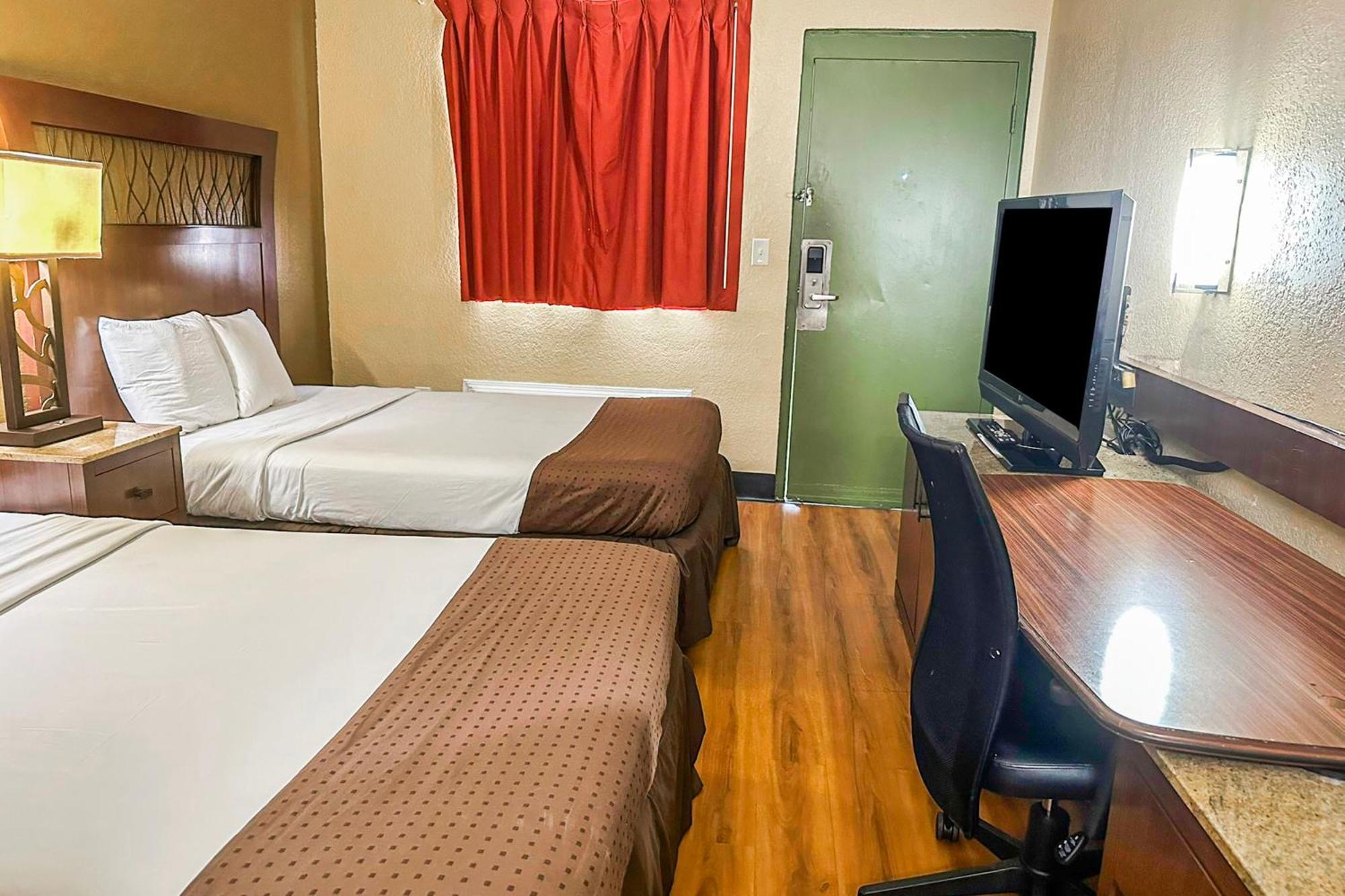 Oyo Hotel Mobile, Al I-65 At Airport Blvd Exterior photo