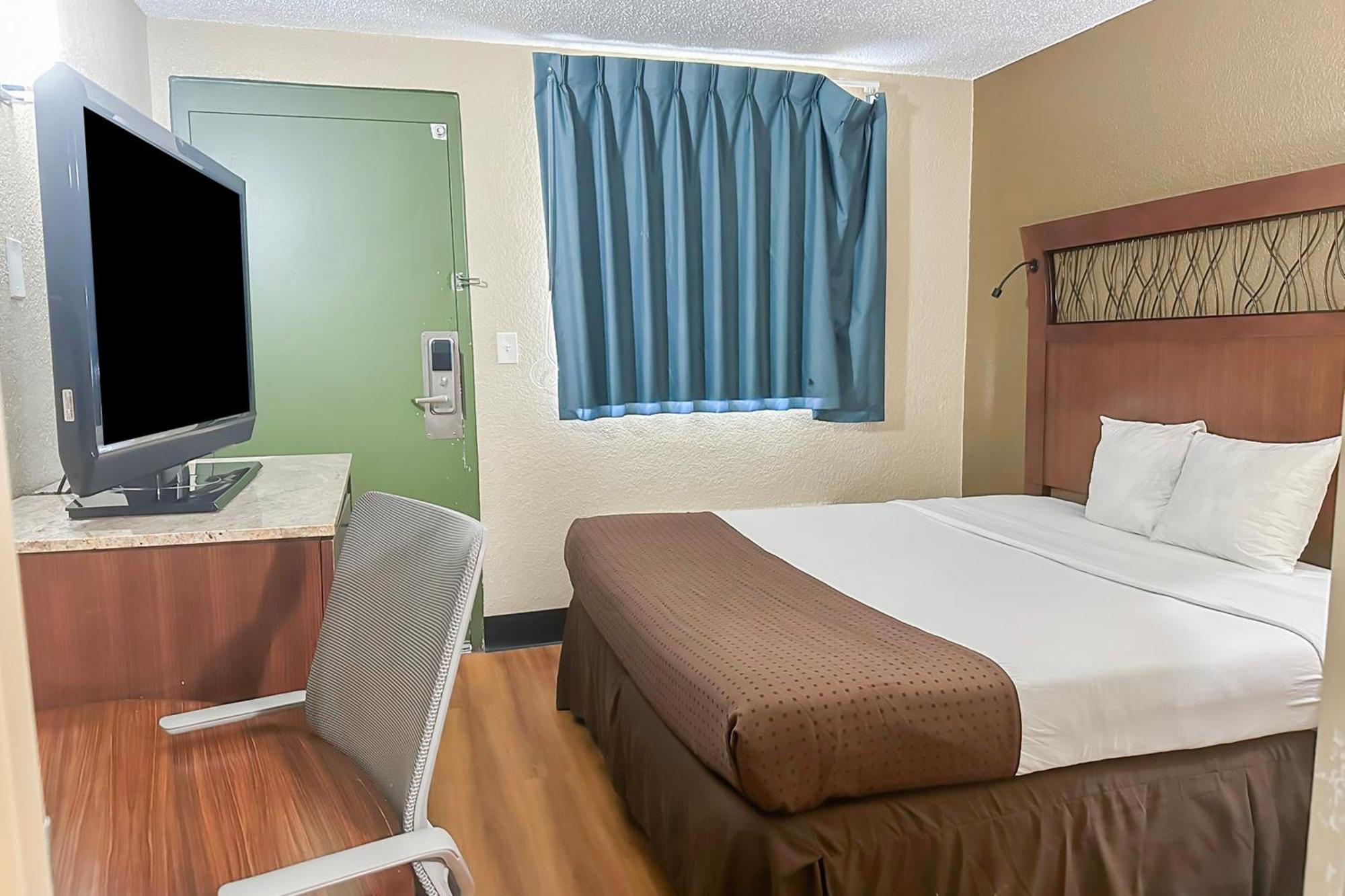 Oyo Hotel Mobile, Al I-65 At Airport Blvd Exterior photo