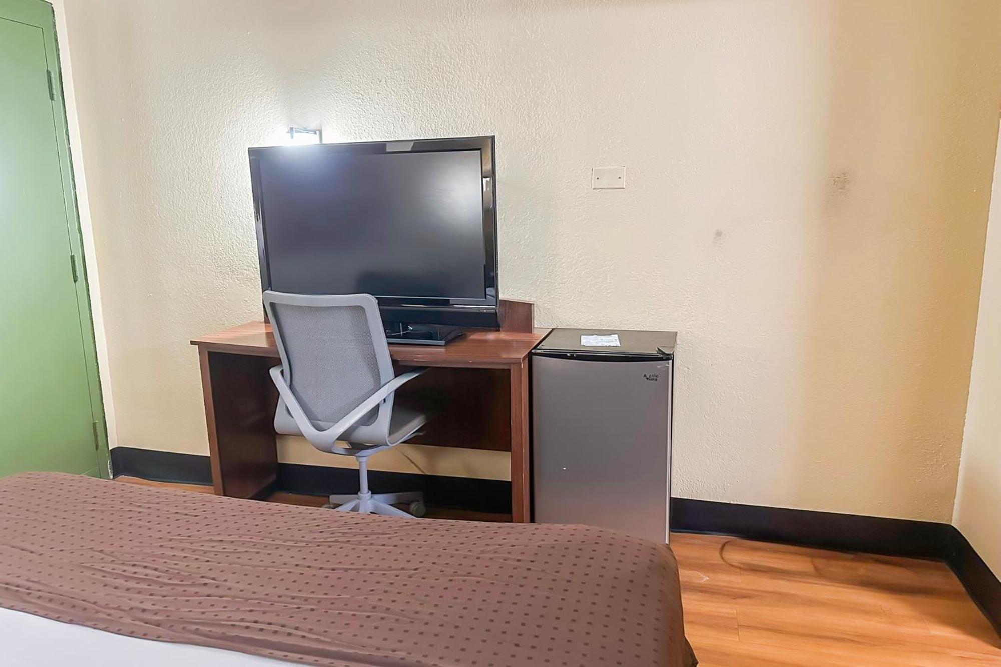 Oyo Hotel Mobile, Al I-65 At Airport Blvd Exterior photo