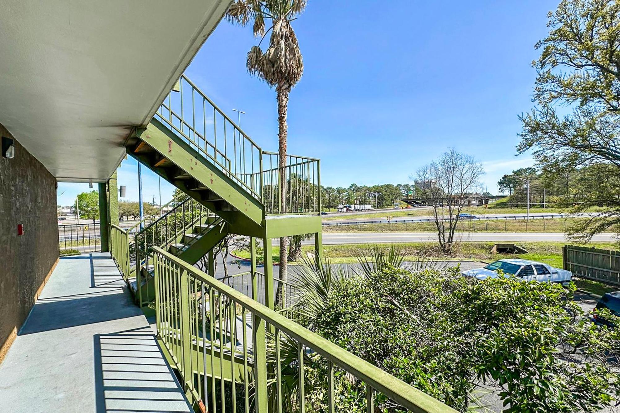 Oyo Hotel Mobile, Al I-65 At Airport Blvd Exterior photo