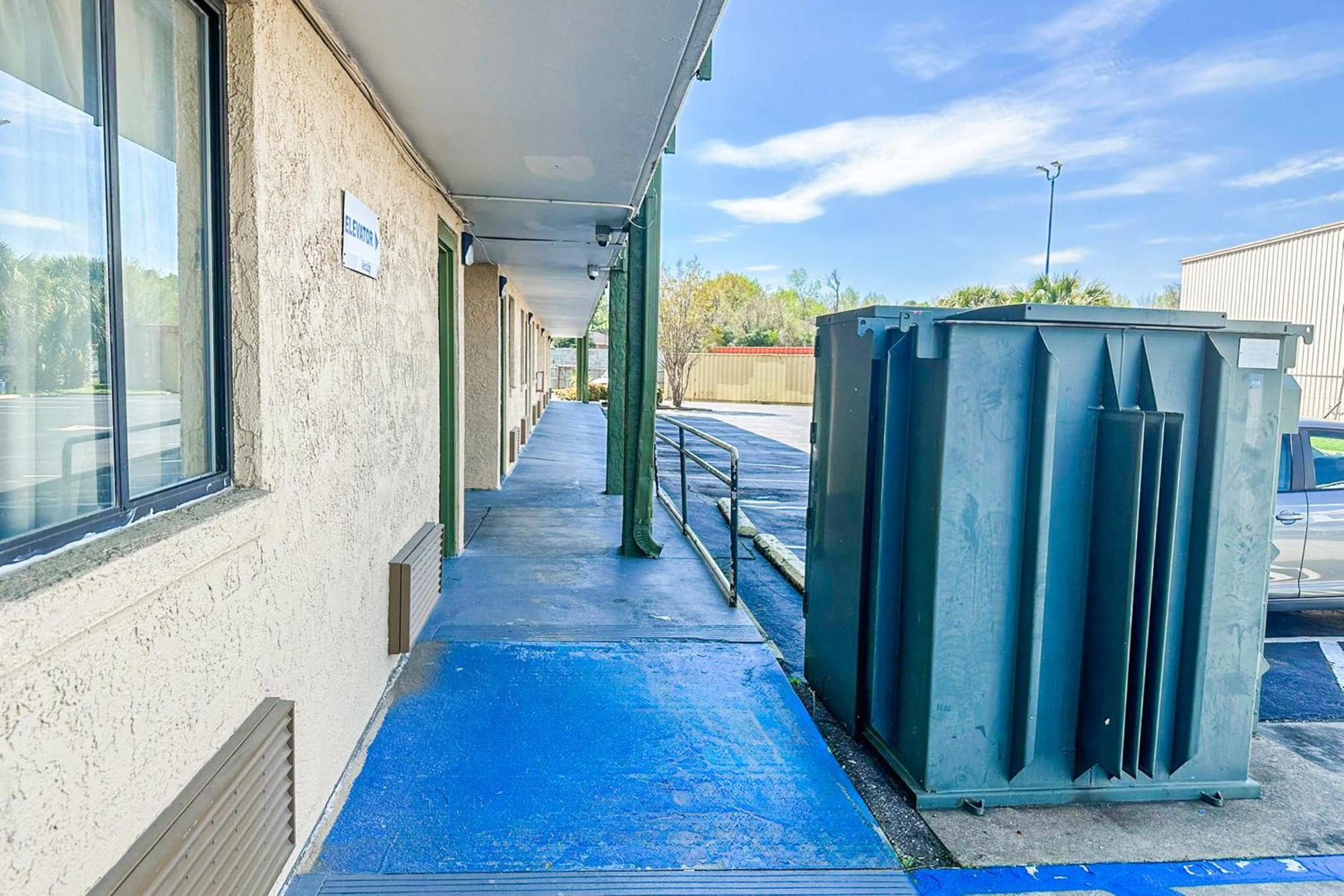 Oyo Hotel Mobile, Al I-65 At Airport Blvd Exterior photo