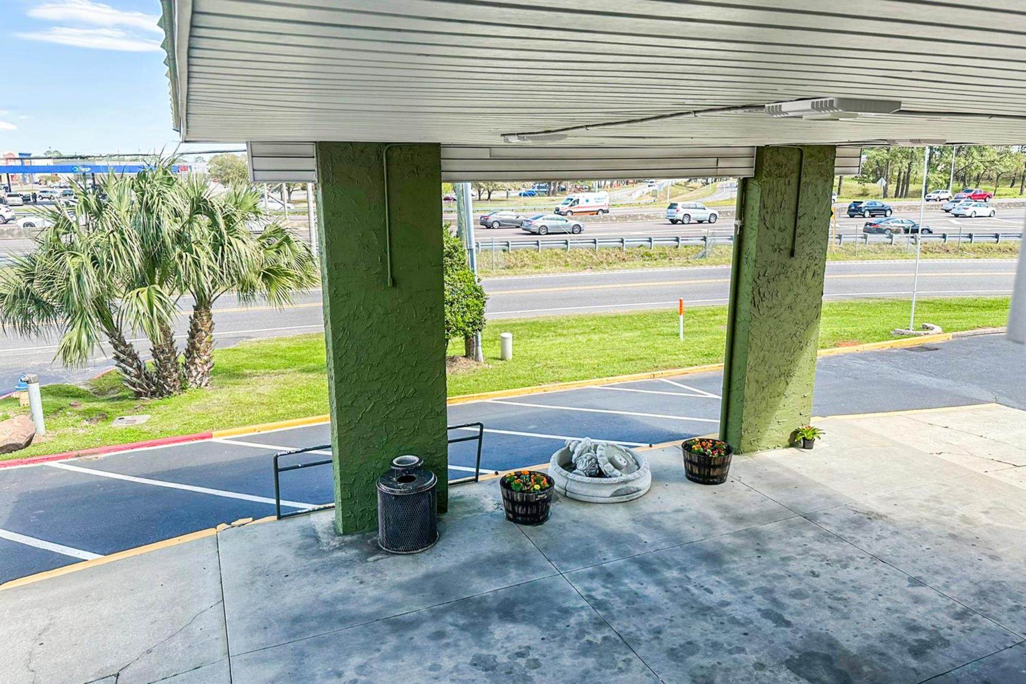 Oyo Hotel Mobile, Al I-65 At Airport Blvd Exterior photo
