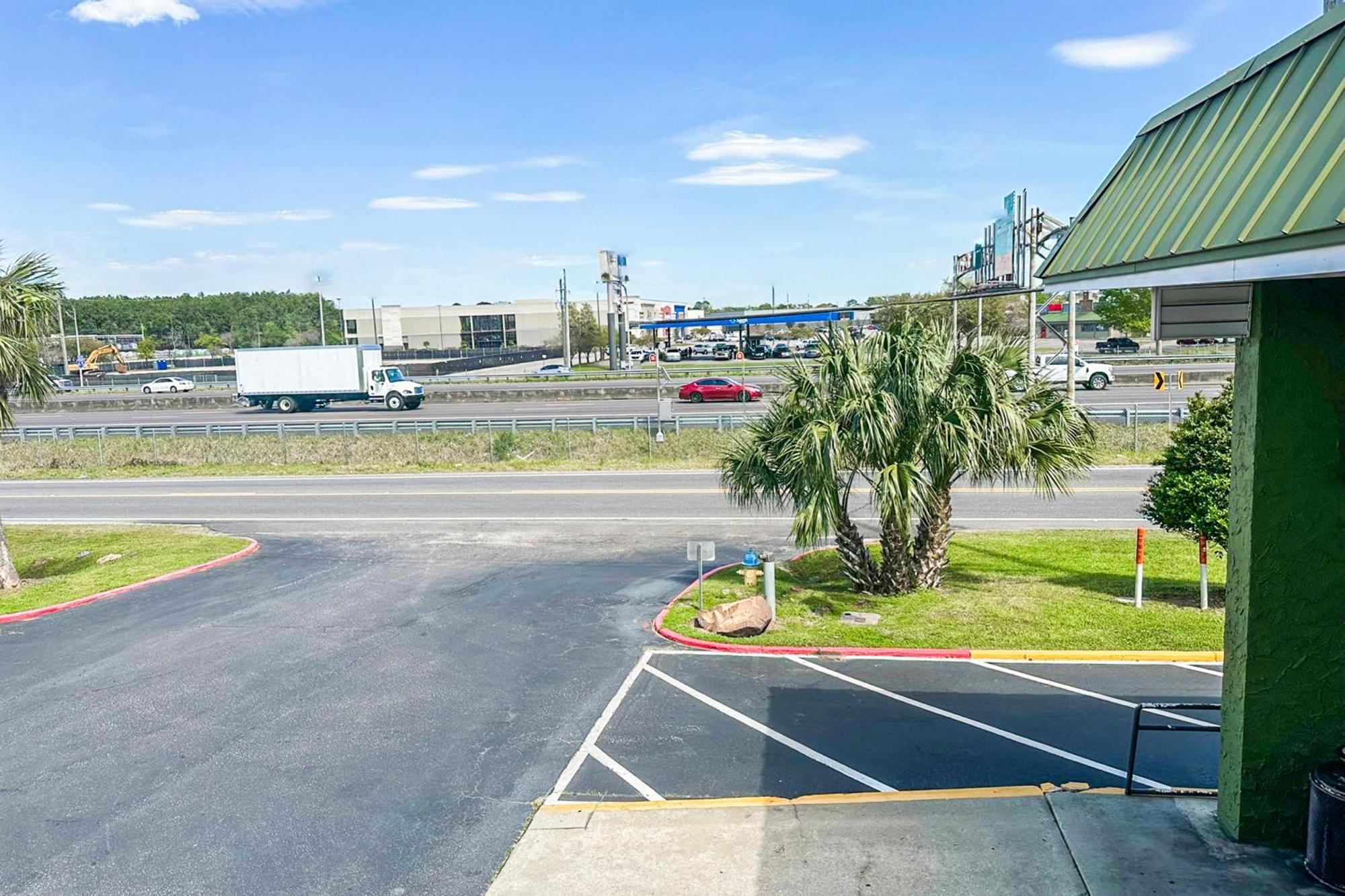 Oyo Hotel Mobile, Al I-65 At Airport Blvd Exterior photo