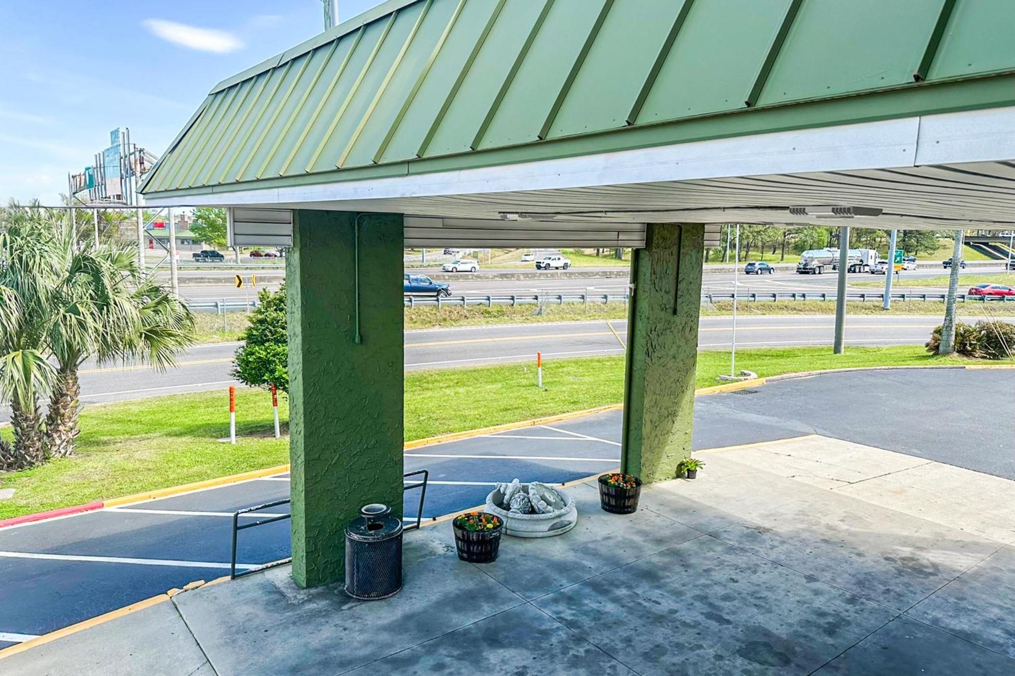 Oyo Hotel Mobile, Al I-65 At Airport Blvd Exterior photo